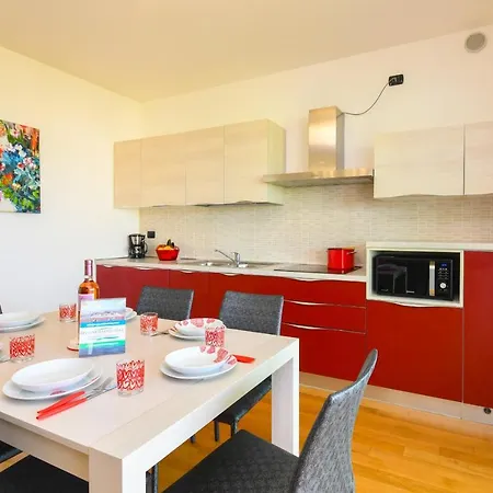 La Castellana Superior Apartment Sirmione